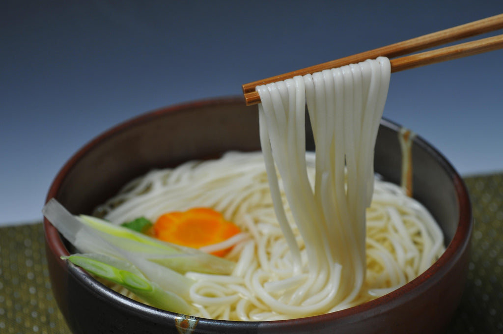 『伝統の継承』【播磨そば】 90ｇ×9袋  ・【いぼにしきうどん】 90ｇ×9袋　木箱入り